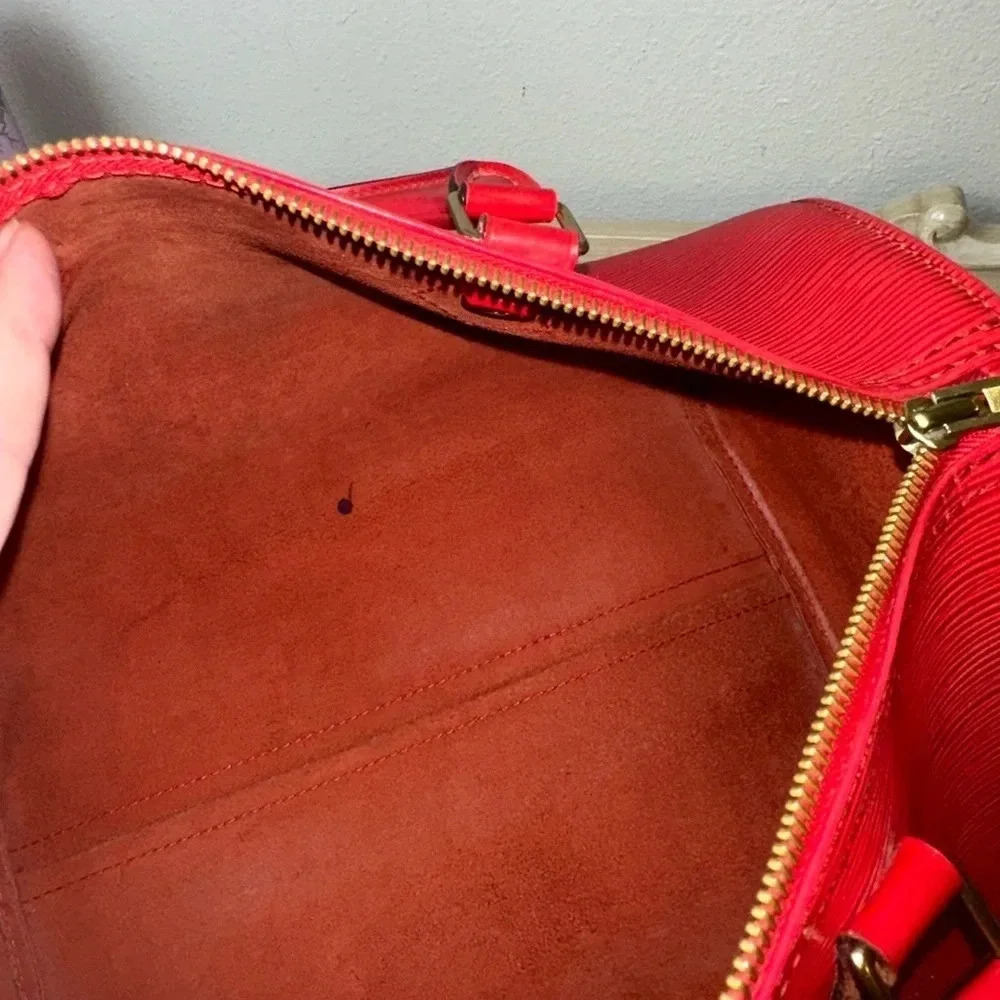 Authentic Red Epi Louis Vuitton Speedy 30‎ - Picture 14 of 16